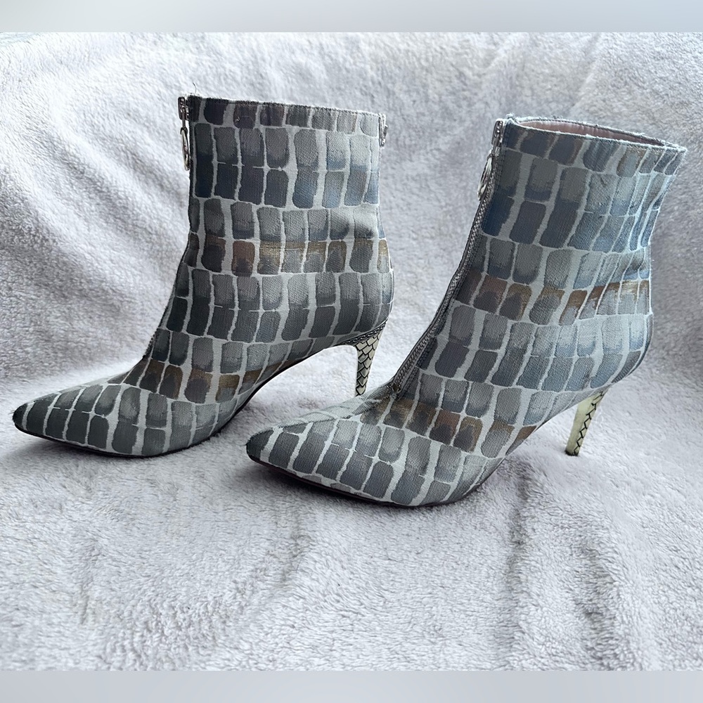 J Renee Jacquard Booties